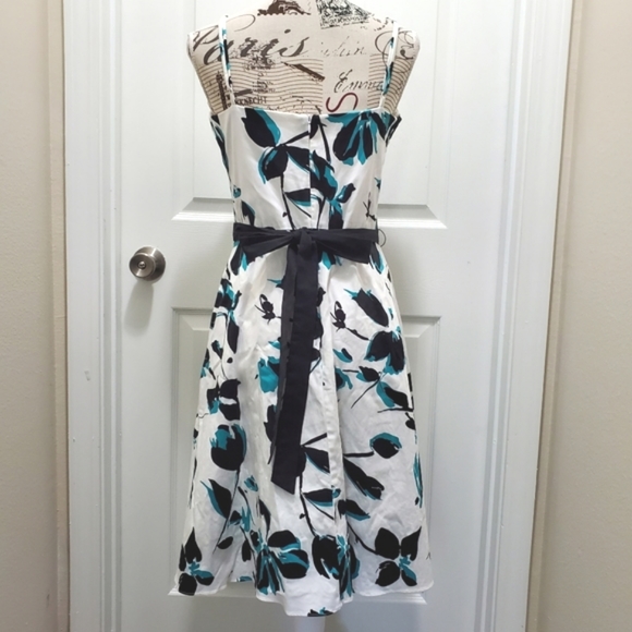 Alyn Paige Floral Dress Sz 9/10 - Picture 4 of 9